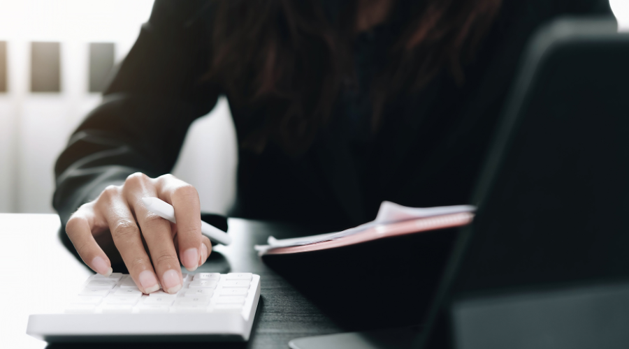 关于安庆高新区推动新质生产力若干政策——首次通过AEO高级认证的企业给予一次性10万元奖励！